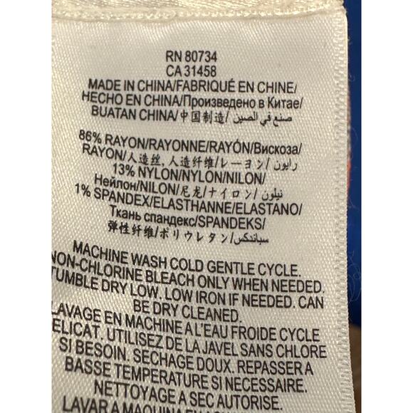 BCBGMaxAzria Katiya Crop Top in an Orange/Blue Geometric Print L - Picture 9 of 10